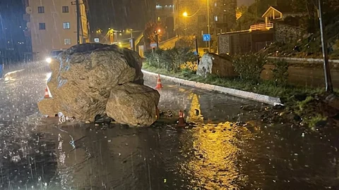 Şemdinli'de Kaya Düşmesi Olayı