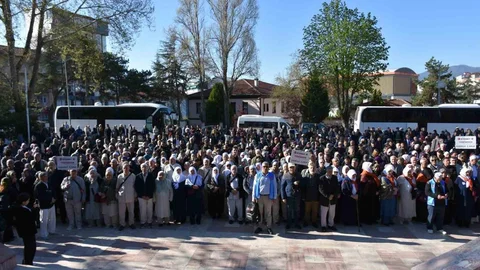 Bilecik'te Hacı Adayları Uğurlandı