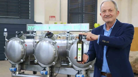 Antalya'da Zeytinyağı Üretimini Değiştirecek Makine