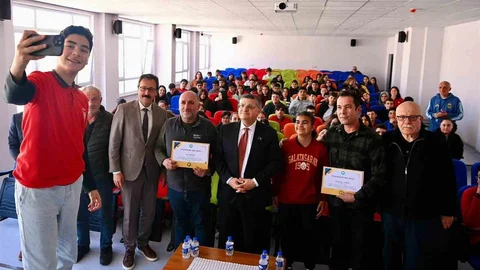 Sinop'ta Ustalar Öğrencilere Deneyimlerini Aktardı