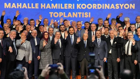 AK Parti İstanbul'da Mahalle Hamiliği Güçleniyor