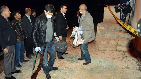 Öz Kızını Öldüren Anne ve Üvey Kardeşi Tutuklandı