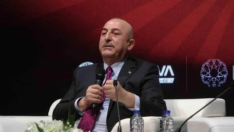 Isparta'da Müslüman Ülkeler İttifakı Tartışıldı