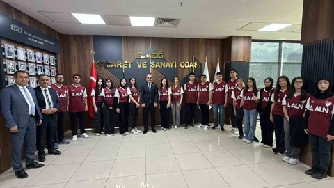 Elazığ'da Öğrencilere Forma Hediye Edildi