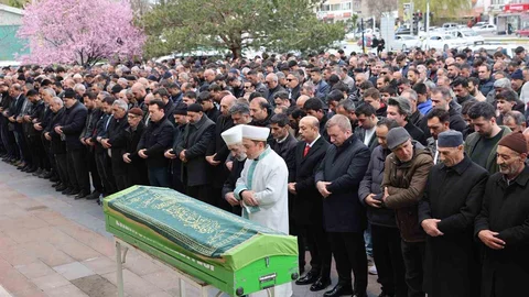 Eğitim Camiasında Hüzünlü Veda