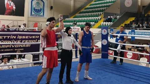 Erzincanlı Boksör Şampiyonada Üçüncü Oldu