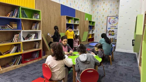 Kağıthane'de Gençlere Yönelik Faaliyetler