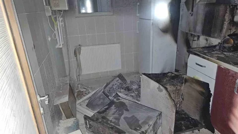 Kovancılar'da Ev Yangını Büyümeden Kontrol Altına Alındı