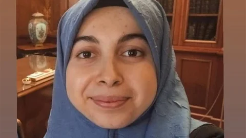 Adana'da Kazada Hayatını Kaybeden Genç Kadın Defnedildi