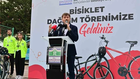 Bahçelievler'de Bisiklet Dağıtımı Yapıldı