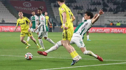 Konyaspor ve Fenerbahçe Golleri Atamadı