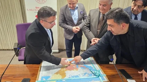 Türk Dünyasında Dil Birliği Balıkesir'de Tartışıldı