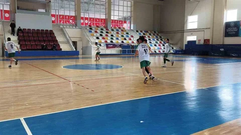 İmam Hatip Spor Oyunları Düzce'de Devam Ediyor