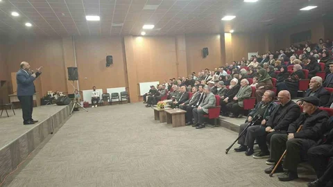 Hisarcık'ta Eğitim Konferansı Düzenlendi