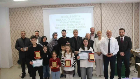 Kütahya'da Yetenek Yarışması Ödülleri Verildi