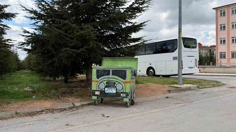 Eskişehir'de Tır Motifli Çöp Kutusu İlgi Çekiyor