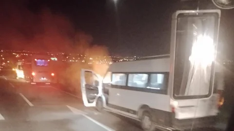 İşçi Servis Minibüsü Yangın Çıkardı