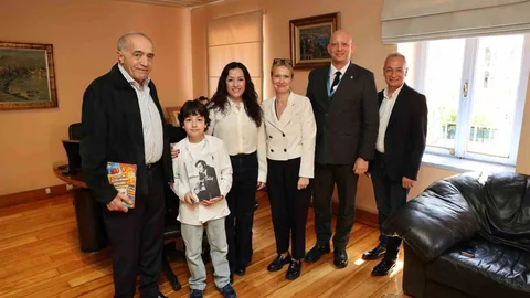 İzmirli Çocuk Yazar Uzay Kaan