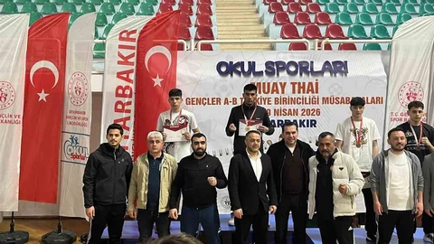 Siverekli Sporcu Muay-Thai İkincisi Oldu