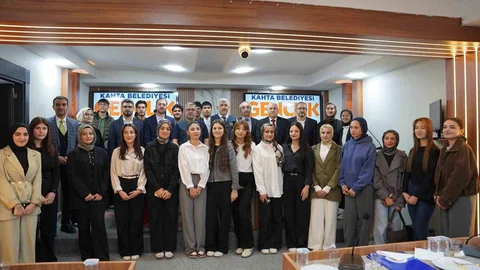 Kahta'da Gençlik Vizyonu Görüşüldü
