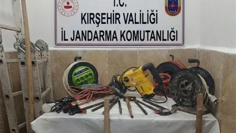 Kırşehir'de Kaçak Kazı Operasyonu