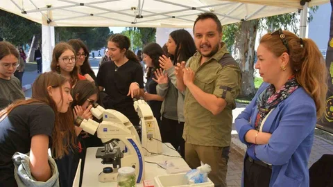 Ege Üniversitesi'nde Bilimle Eğlence Bir Araya Geldi