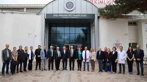 Atatürk Üniversitesi Diş Hekimliği Açıldı