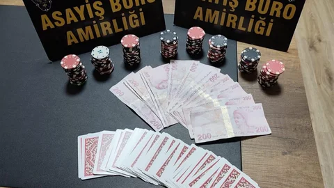 Kuşadası'nda Kumar Baskını Gerçekleşti