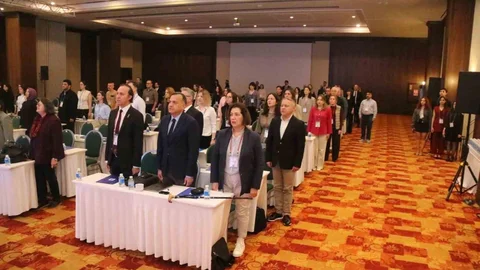 Bilim Dünyası Parkinson Tedavilerini Tartıştı