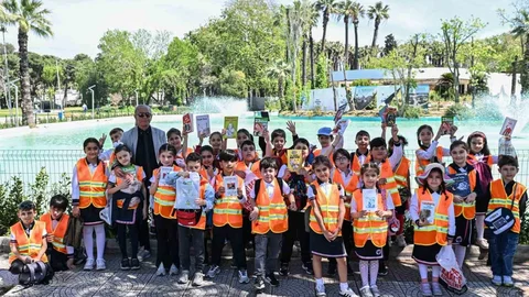 İzmir'de Öğrenciler İçin Kitap Fuarı