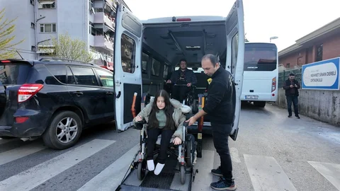 Kocaeli'de Engelsiz Taksi Projesi Destek Verdi