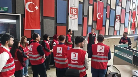 Kızılay Gönüllülerine Eğitim Verildi