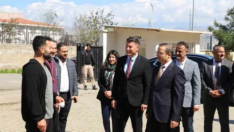 Cizre'de Kaymakam Baycar Öğrencilerle Bir Araya Geldi