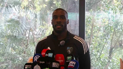 Kocaeli'de Futbolcu Haidara Açıklamalarda Bulundu