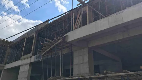 Mardin'de İnşaat İşçisi Elektrik Akımına Kapıldı