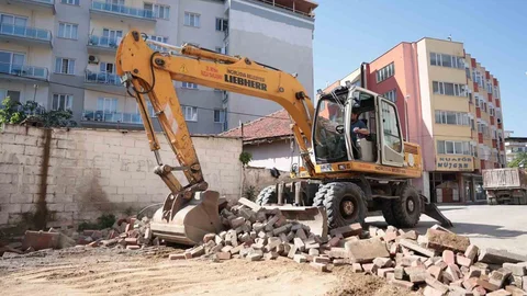 İncirliova'da Yol Yenileme Çalışmaları Başladı