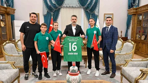 Bursa'da Çocuklar Başkan Oldu