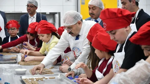 Minik Şeflerden Özel Kurabiye Etkinliği