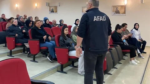 Erzincan'da Afet Bilinci Eğitimi Devam Ediyor