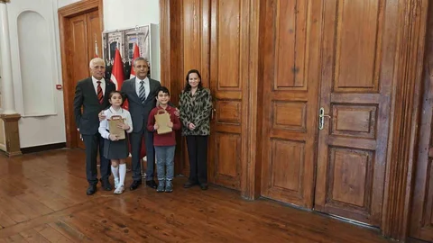 Minik Kaymakamın İlk Talebi Gülümsetti