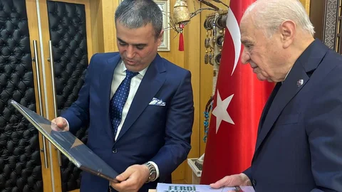 MHP Lideri Devlet Bahçeli: "Uzak Şehir'i Kaçırmadan İzliyorum"