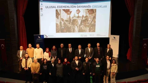 Düzce'de Çocuk Politikaları Üzerine Panel Düzenlendi
