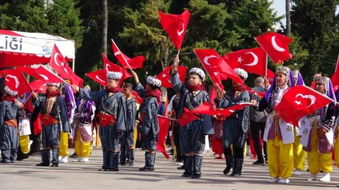 Mersin’de 23 Nisan Coşkusu Yaşandı