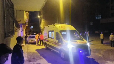 Elazığ'da Araç Yangını: 3 Yaralı