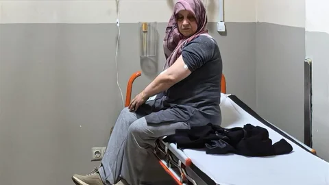 Kadın Akrep Sokması Nedeniyle Hastaneye Kaldırıldı