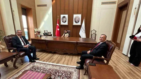 Vali Kemal Çeber, Koltuğunu Eylüle Devretti