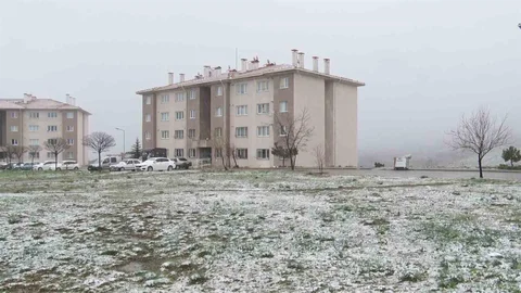 Ankara'da Kar ve Yağmur Etkili Oldu