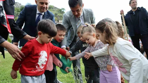 Dünya Çocukları Marmaris'te Buluştu