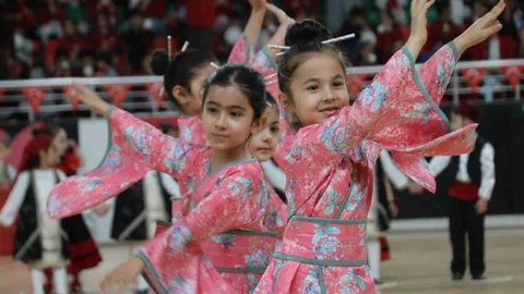 Cizre'de 23 Nisan Coşkusu