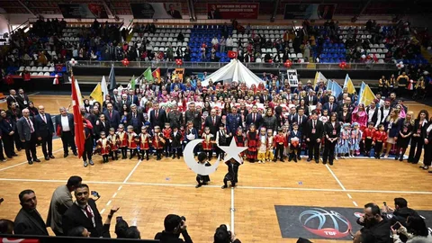 23 Nisan Coşkusu Balıkesir'de Yaşandı